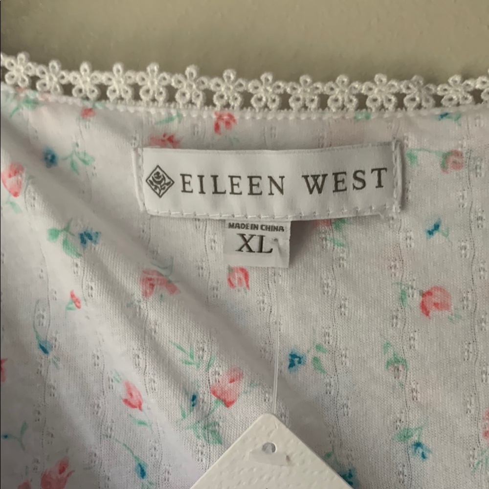 Eileen West White and Pink Sleeveless Nightgown - Picture 9 of 11
